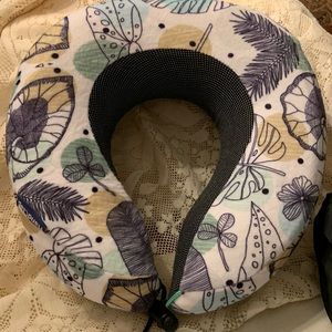 Travel Neck Pillows for Sleeping, 100% Pure MemoryFoam